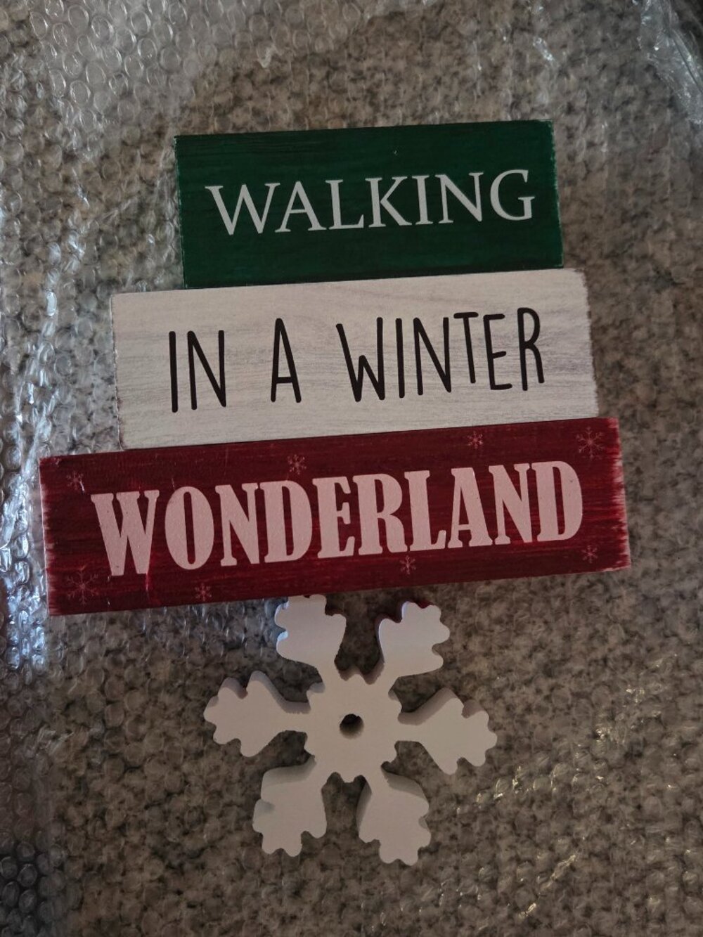❄️ Walking in a Winter Wonderland Wooden Christmas Hanging Sign Decor